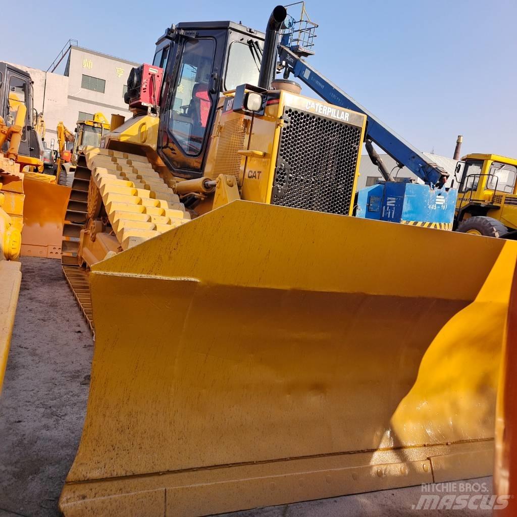 CAT D 6 R Гусеничные бульдозеры