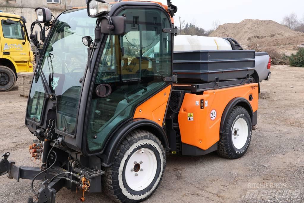 Multihog CX75 Коммунальные мини-погрузчики
