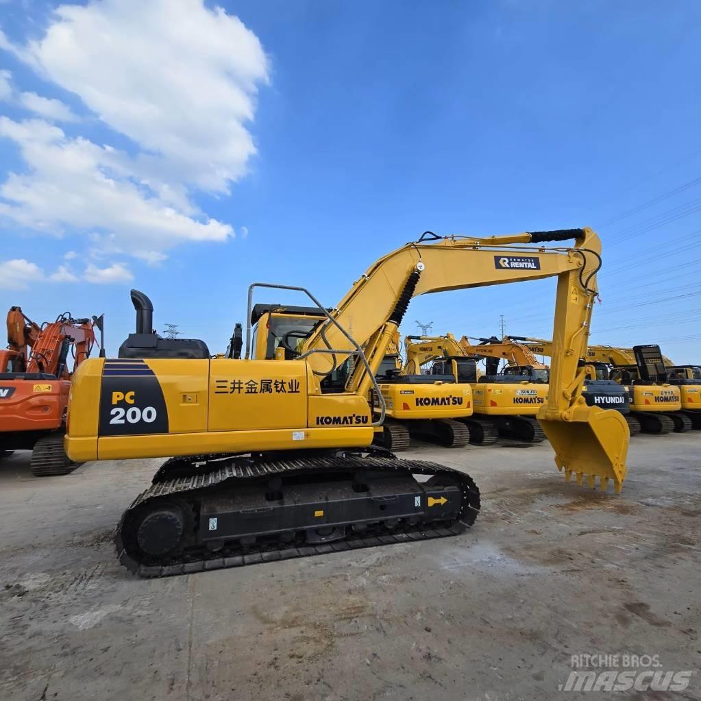 Komatsu PC 200-8 Гусеничные экскаваторы