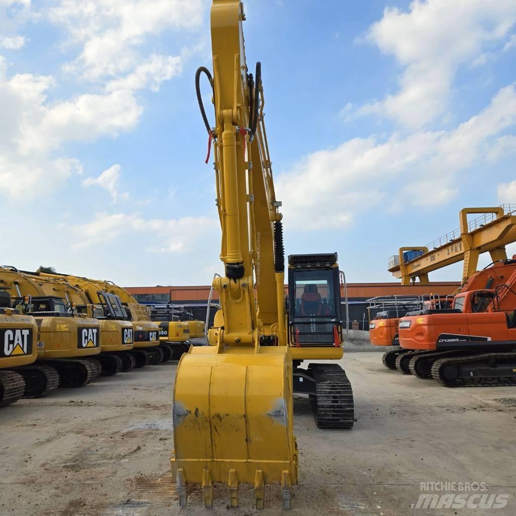 Komatsu PC 200-8 Гусеничные экскаваторы