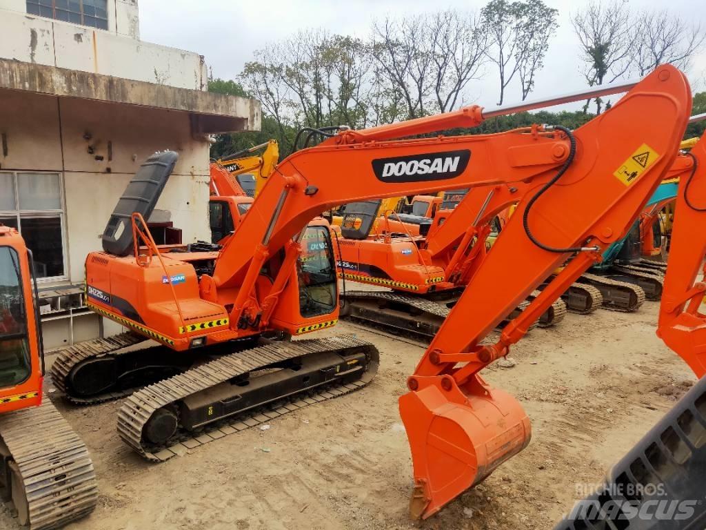 Doosan DH 225 LC-7 Гусеничные экскаваторы
