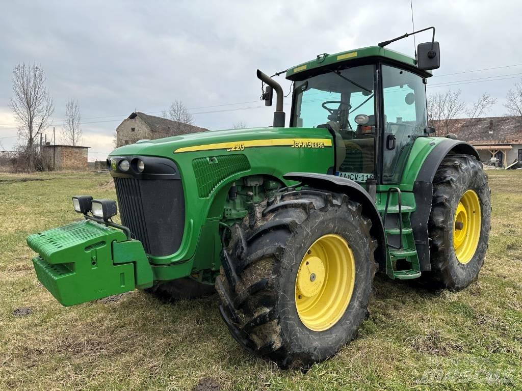 John Deere 8220 Трактора