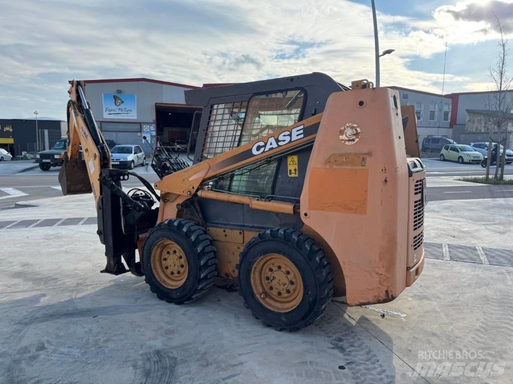 CASE 40 XT Мини-погрузчики