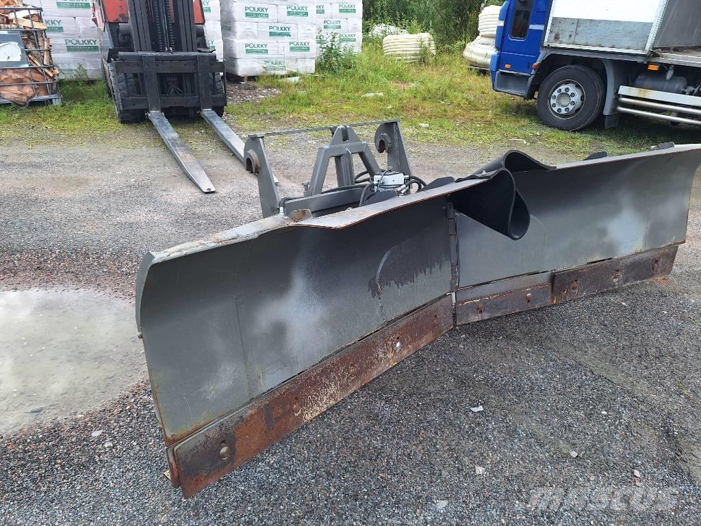  Uni-Vag 240 Снежные отвалы и плуги
