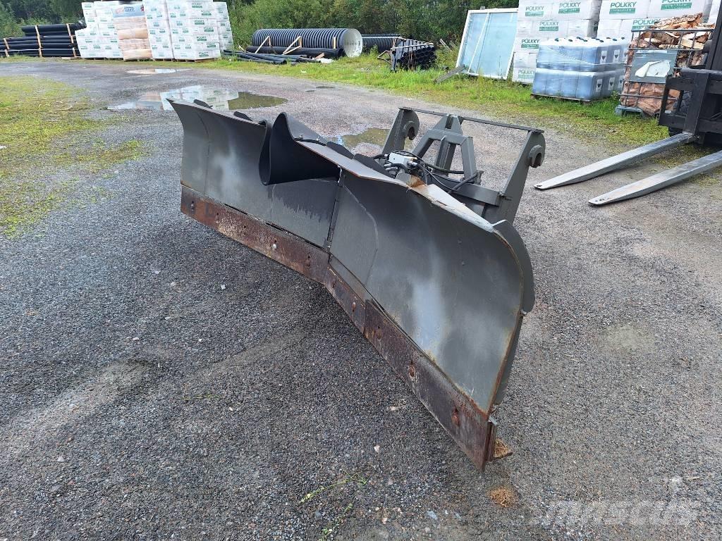  Uni-Vag 240 Снежные отвалы и плуги