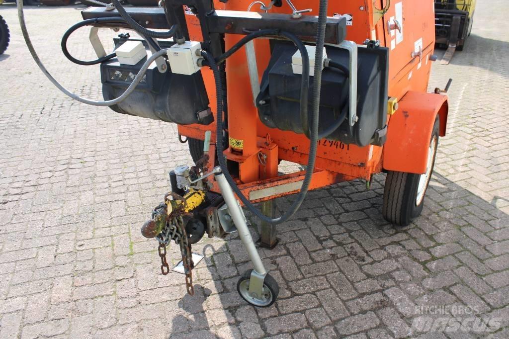 JLG 6308 AN Осветительные установки