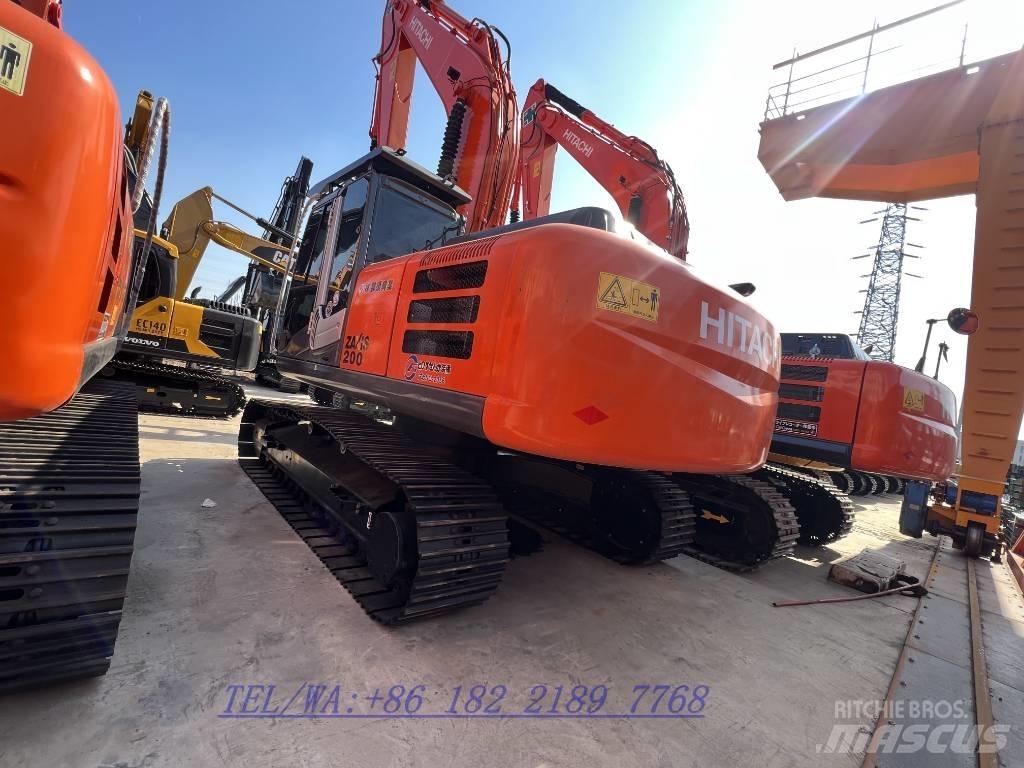 Hitachi ZX 200 Гусеничные экскаваторы