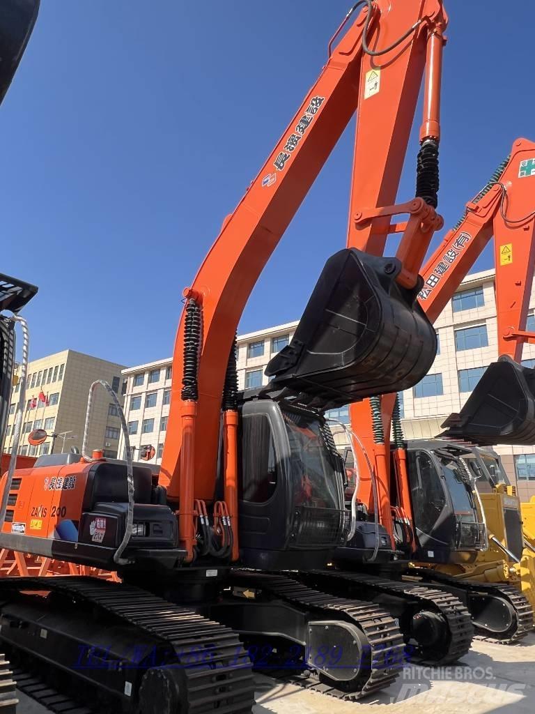 Hitachi ZX 200 Гусеничные экскаваторы