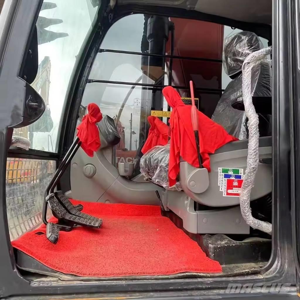 Hitachi ZX 200 Гусеничные экскаваторы