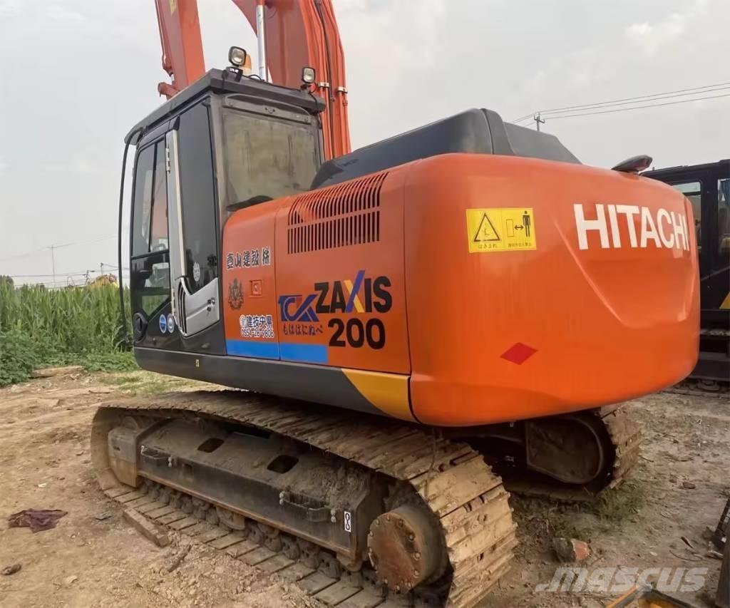 Hitachi ZX 200 Гусеничные экскаваторы