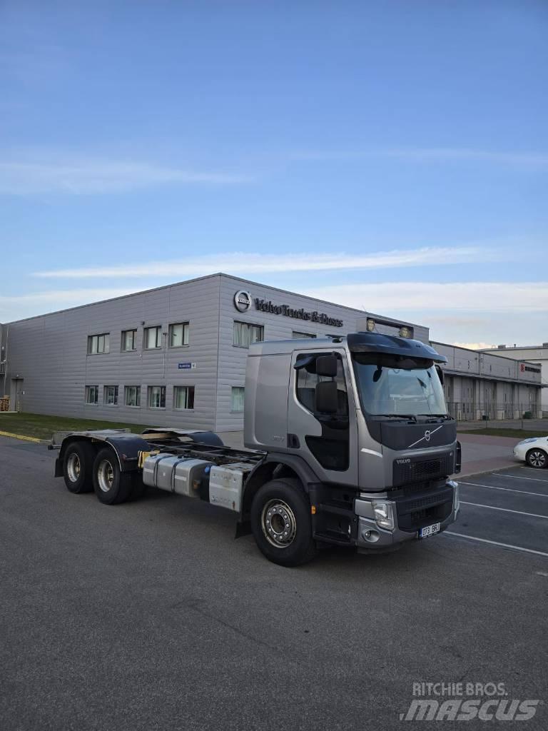 Volvo FE 320 Шасси с кабиной