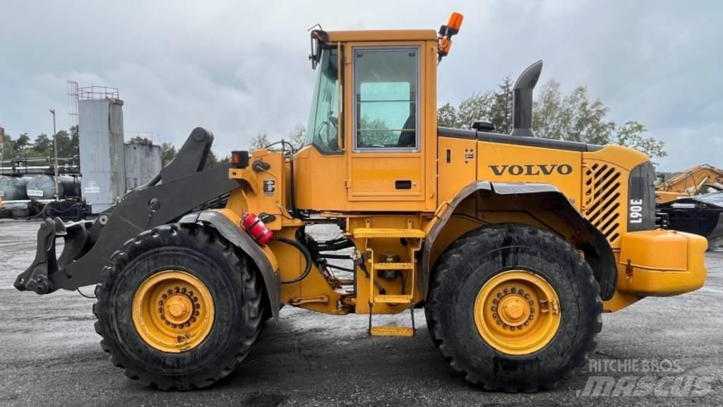 Volvo L 90 E Фронтальные погрузчики
