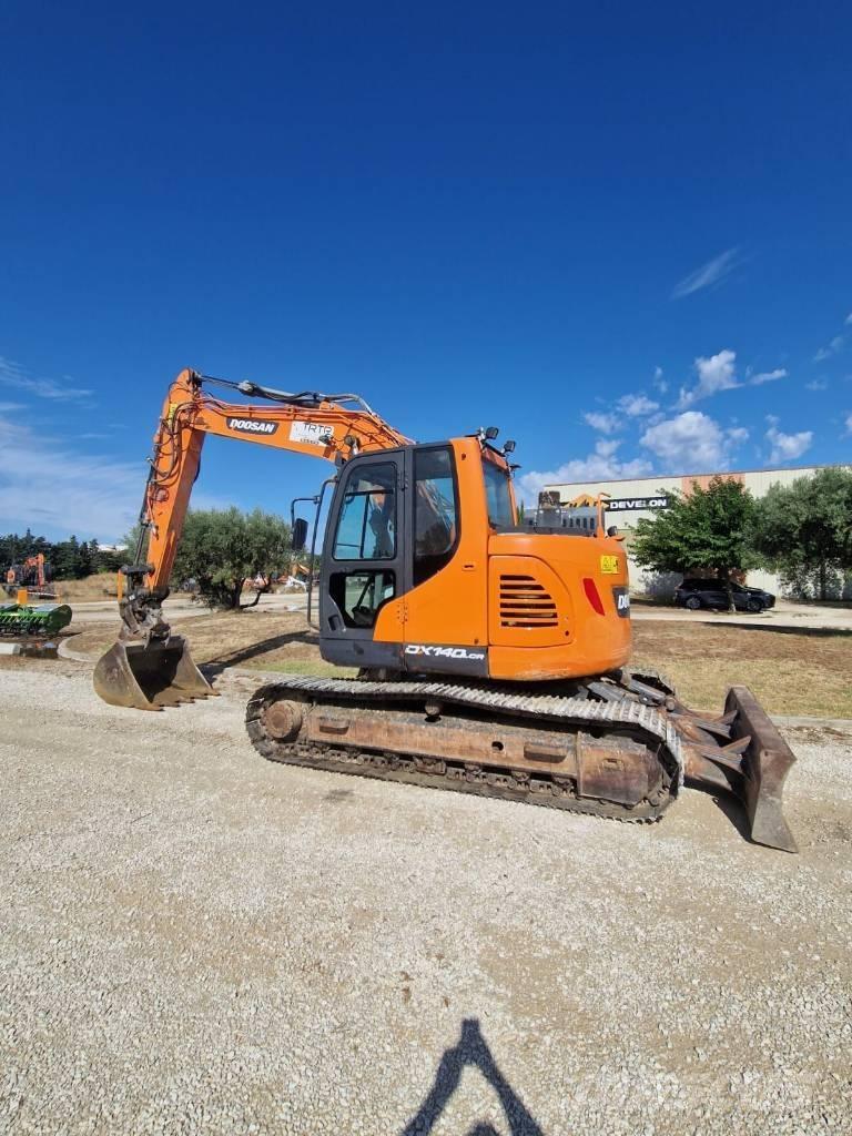 Doosan DX 140 LCR Гусеничные экскаваторы