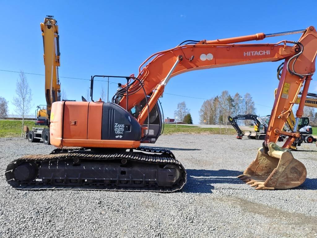 Hitachi ZX 225 US Гусеничные экскаваторы