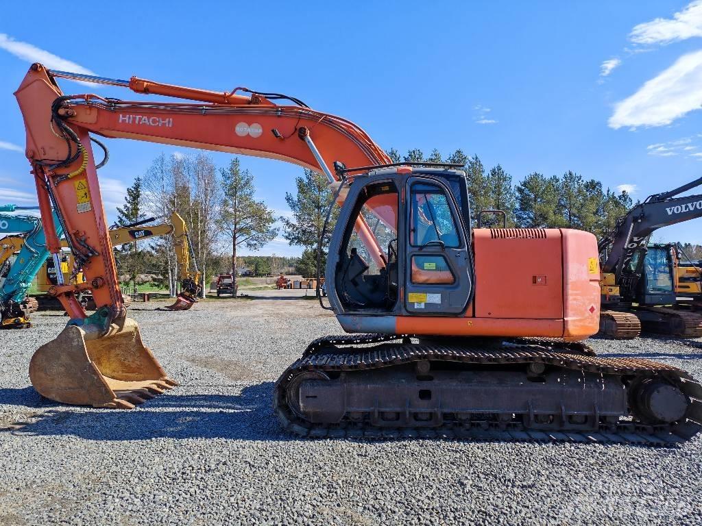 Hitachi ZX 225 US Гусеничные экскаваторы