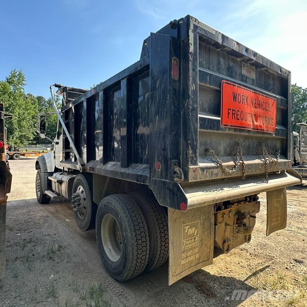 Mack GR 42 F9 Грузовики-Самосвалы