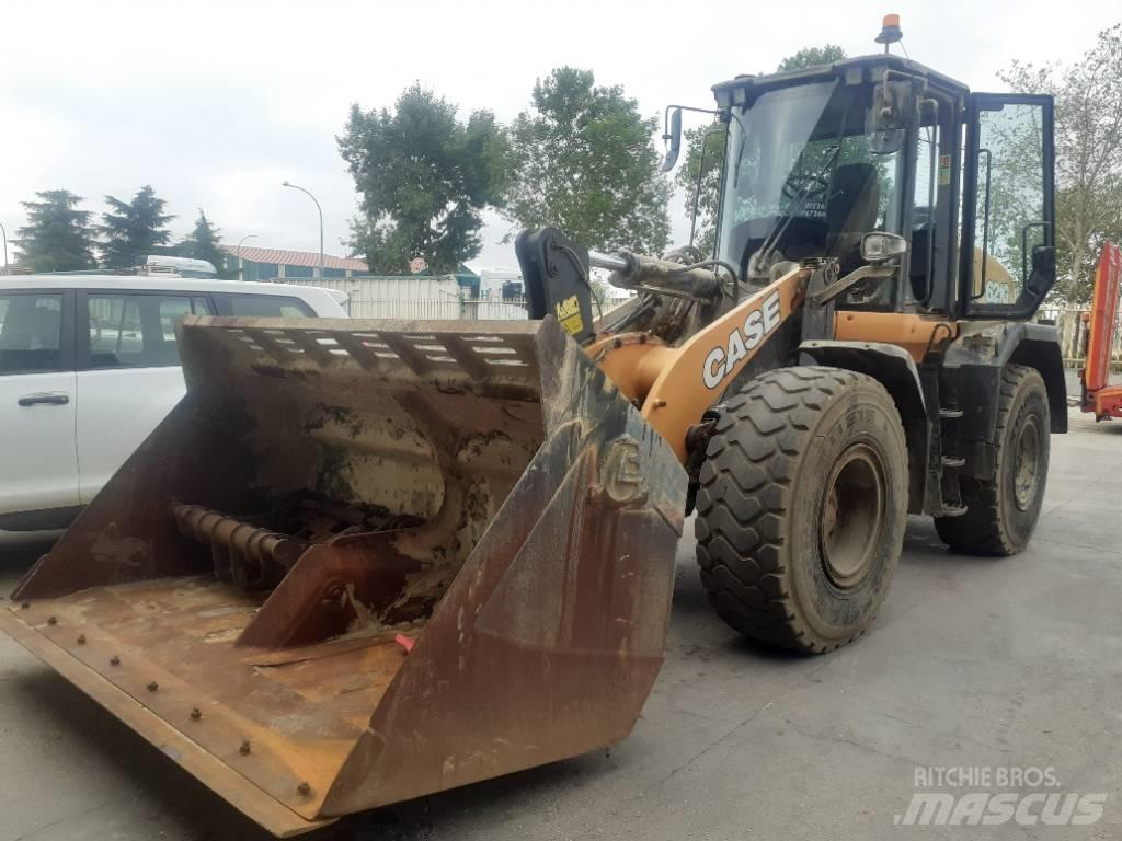 CASE 621 g Фронтальные погрузчики