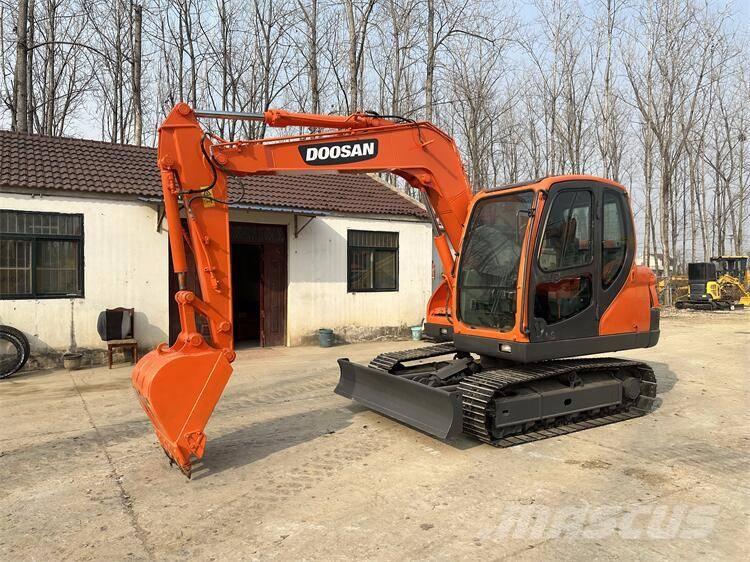 Doosan DX75 Гусеничные экскаваторы
