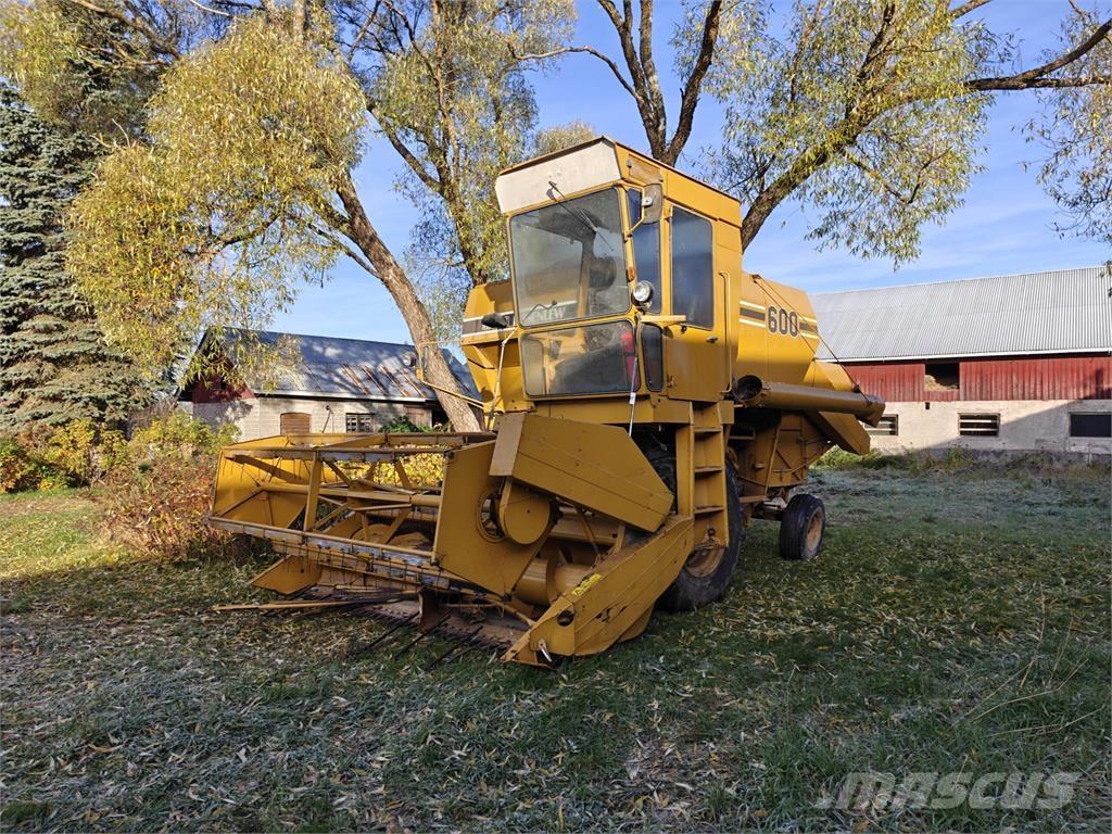 Sampo-Rosenlew 600 Зерноуборочные комбайны