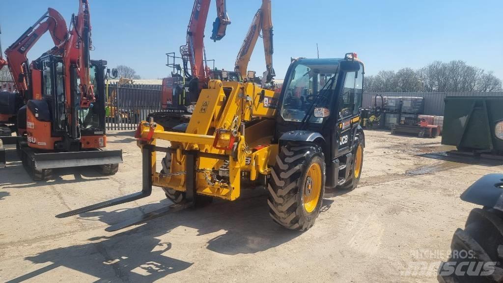 JCB 541-70 Agri Xtra Сельскохозяйственные телескопические погрузчики
