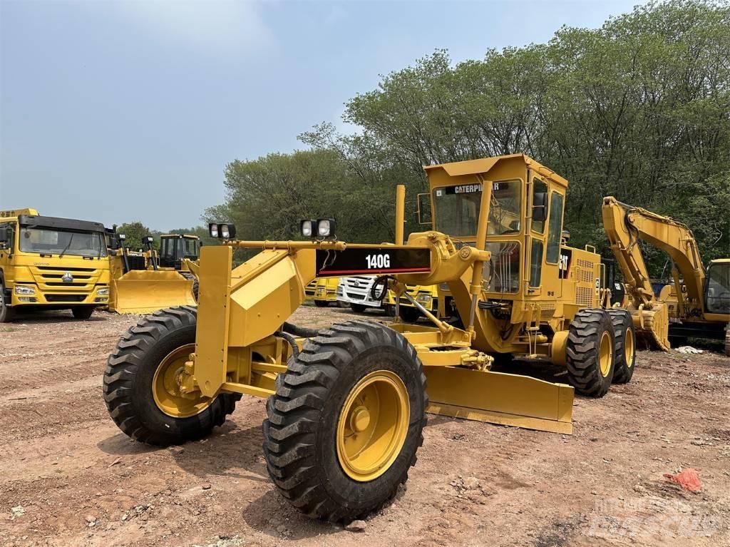 CAT 140G Грейдеры