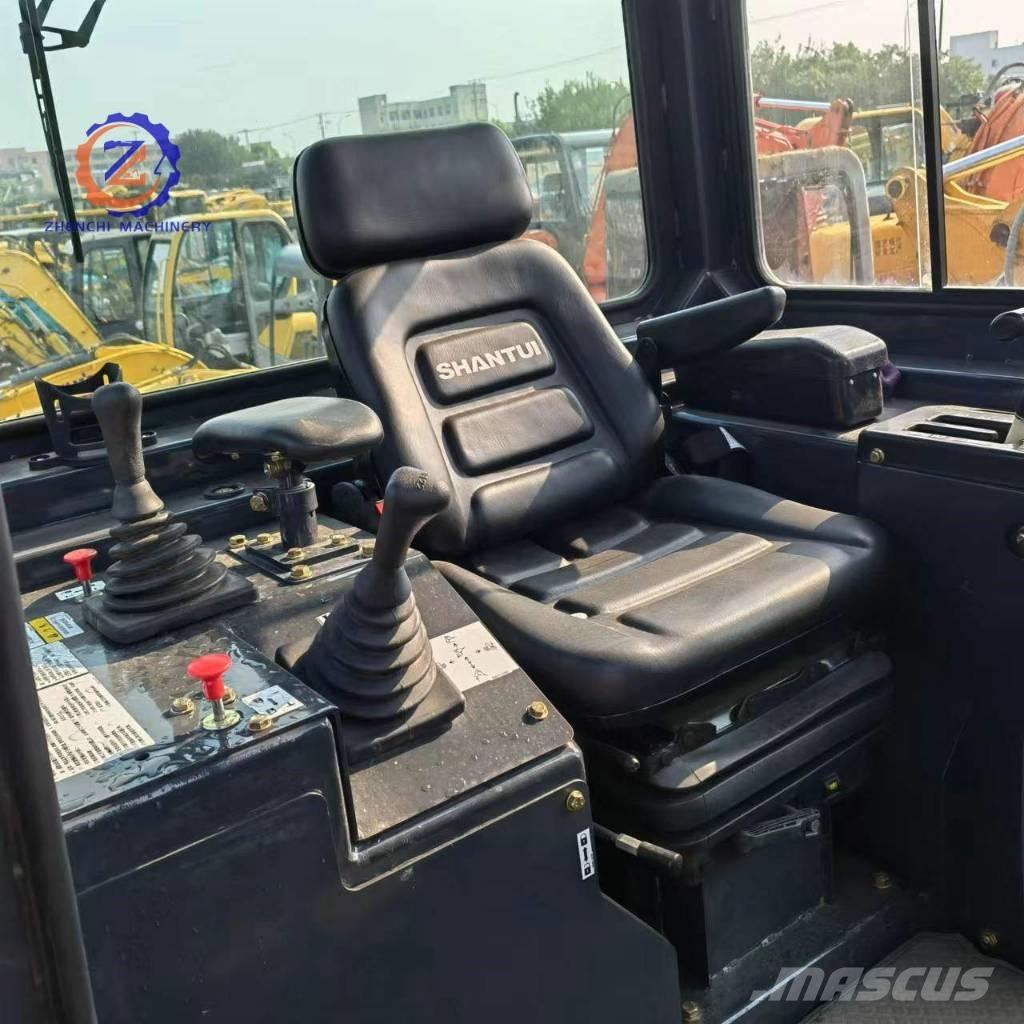 Shantui SD 22 Гусеничные бульдозеры
