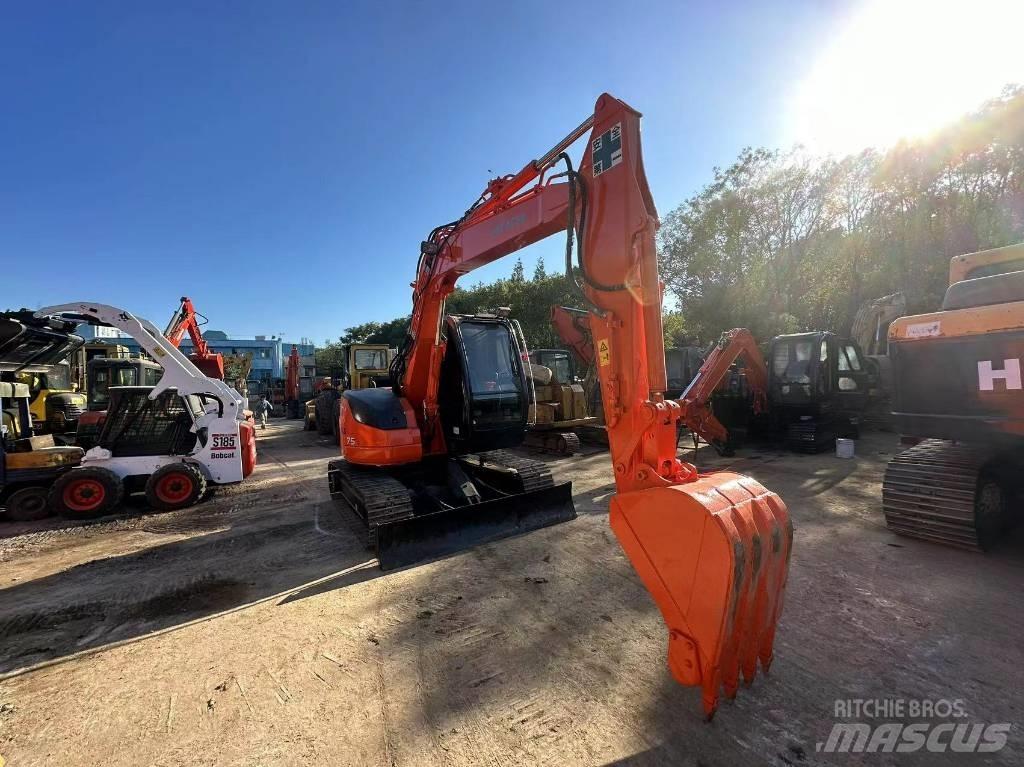 Hitachi ZX 75 Малые экскаваторы 7т-12т