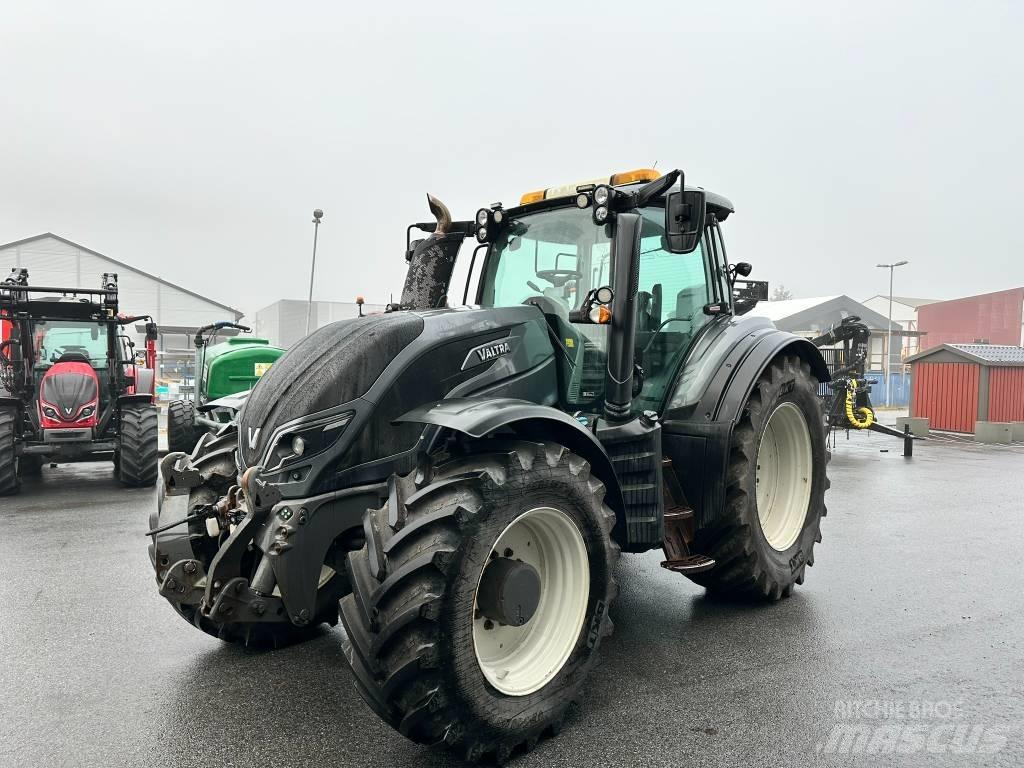 Valtra T 214 D Трактора