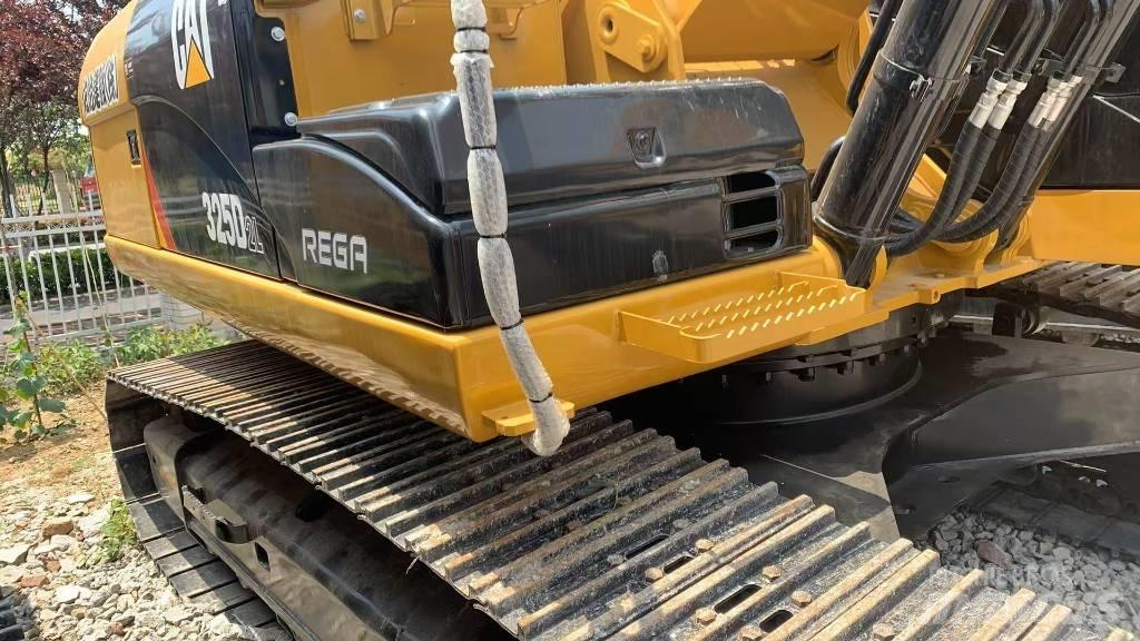 CAT 325 D Гусеничные экскаваторы