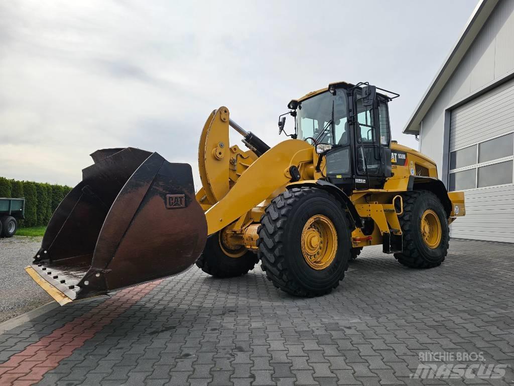 CAT 938 M Фронтальные погрузчики