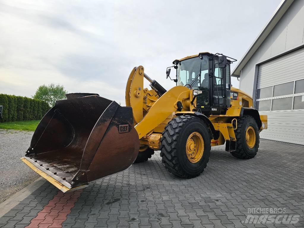 CAT 938 M Фронтальные погрузчики