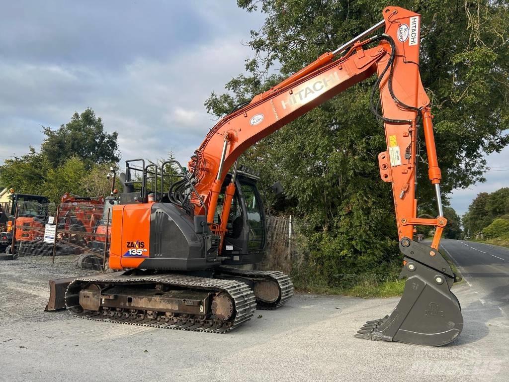 Hitachi ZX 135 US-6 Гусеничные экскаваторы