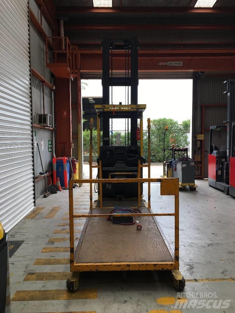 Hyster R30XMF2 Высотные комплектовщики