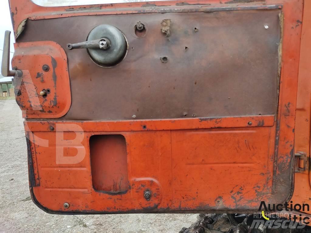  Onbekend DT-75 Гусеничные бульдозеры