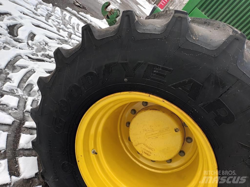 John Deere 4755 Трактора