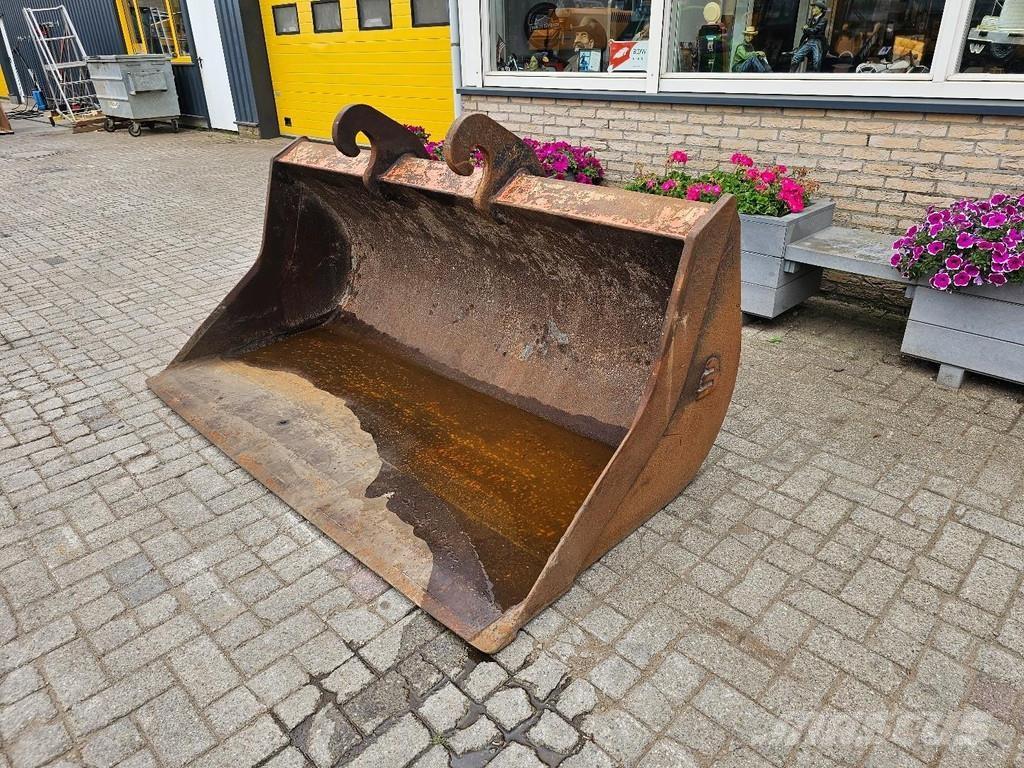  Onbekend Slotenbak Ковши