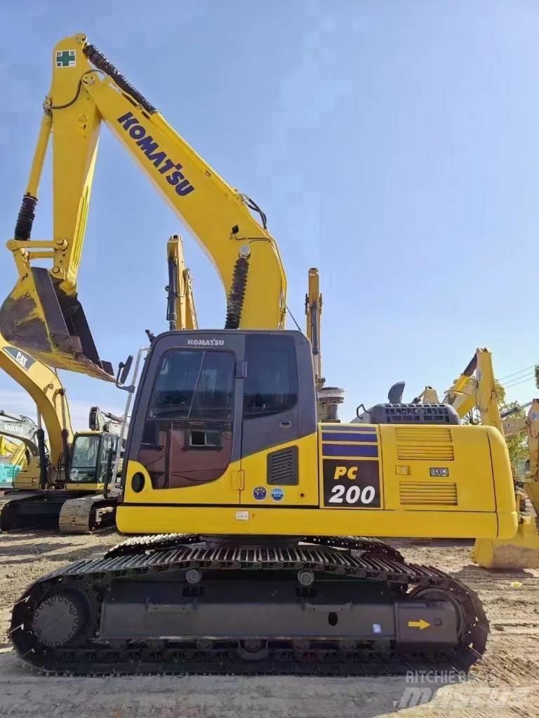 Komatsu PC 200-8 Гусеничные экскаваторы
