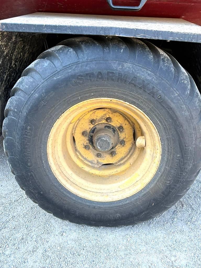 New Holland D 1210 Тюковые пресс-подборщики