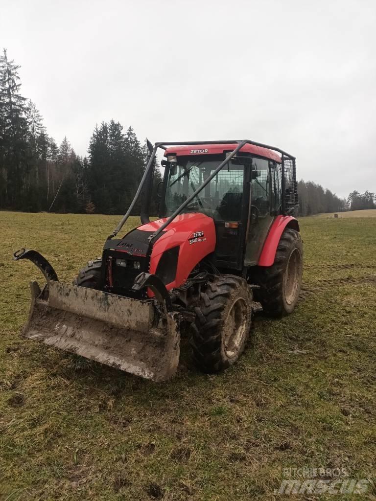 Zetor Proxima 8441 Трактора