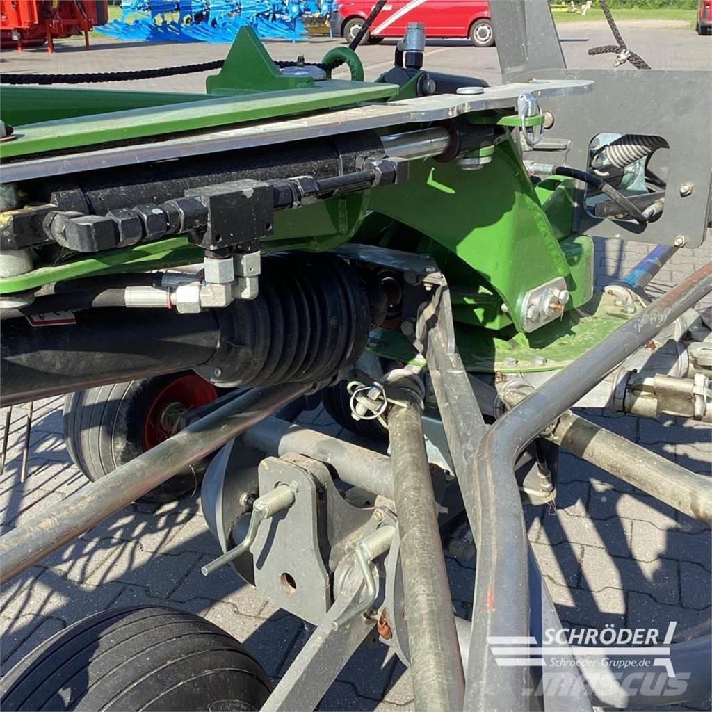 Fendt FORMER 1502 Рядковые косилки