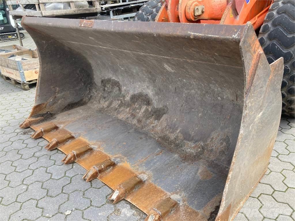 Fiat-Hitachi W 190 Фронтальные погрузчики