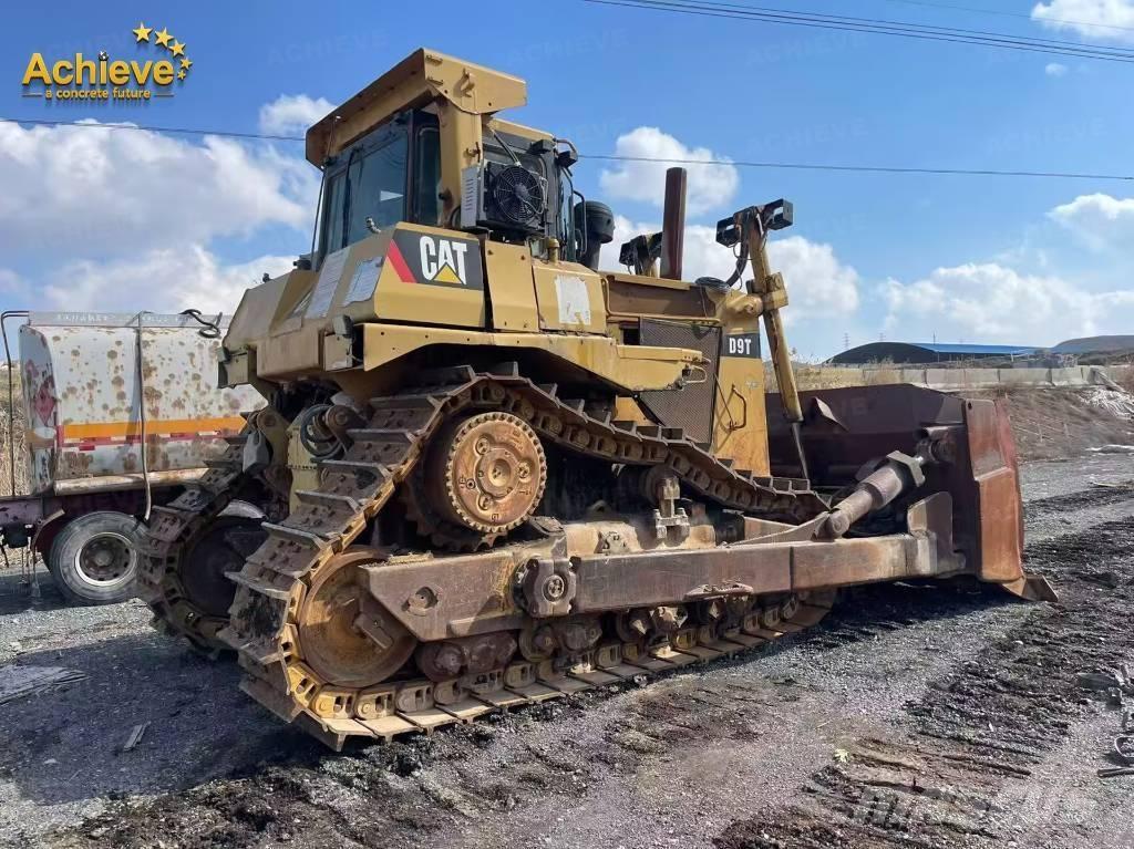 CAT D 9 T Гусеничные бульдозеры