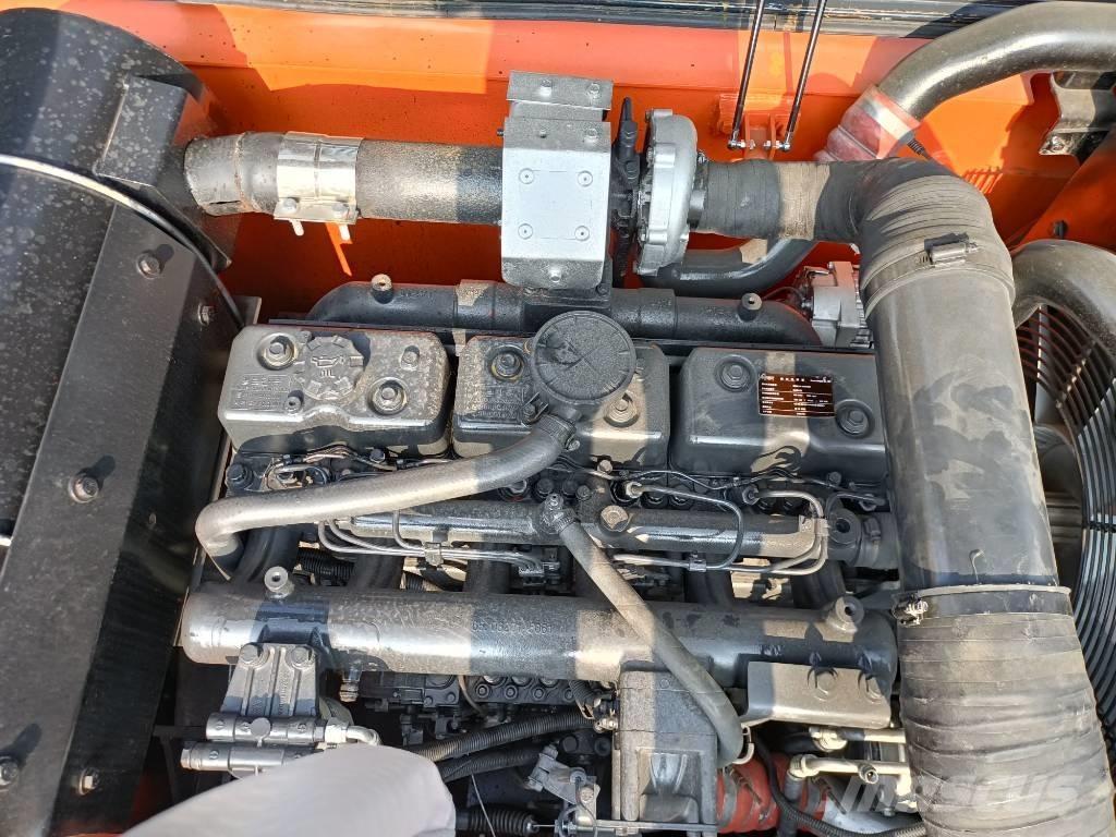 Doosan DX300-9 Гусеничные экскаваторы