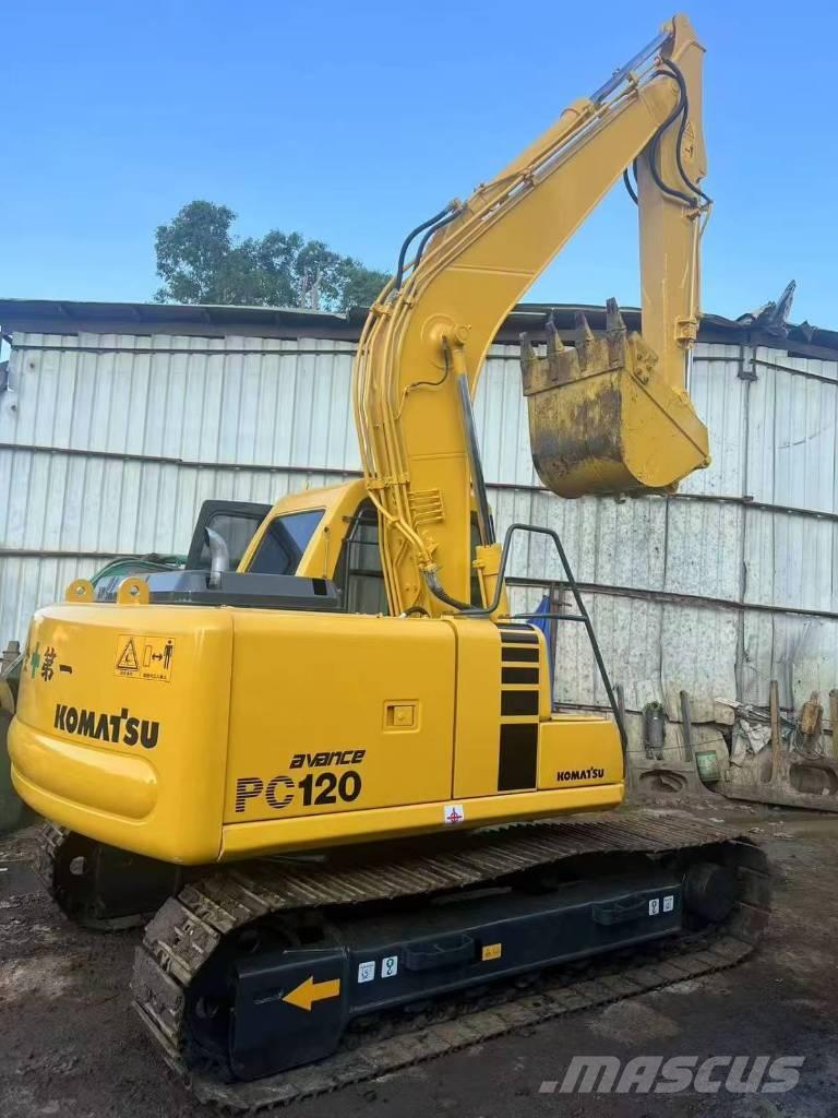 Komatsu PC 120 Гусеничные экскаваторы