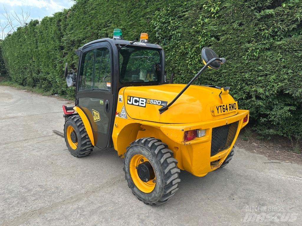 JCB 520-40 Телескопические погрузчики