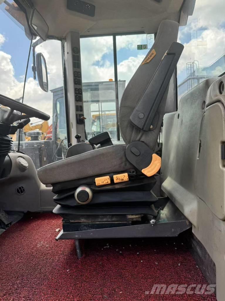Volvo L 105 Фронтальные погрузчики