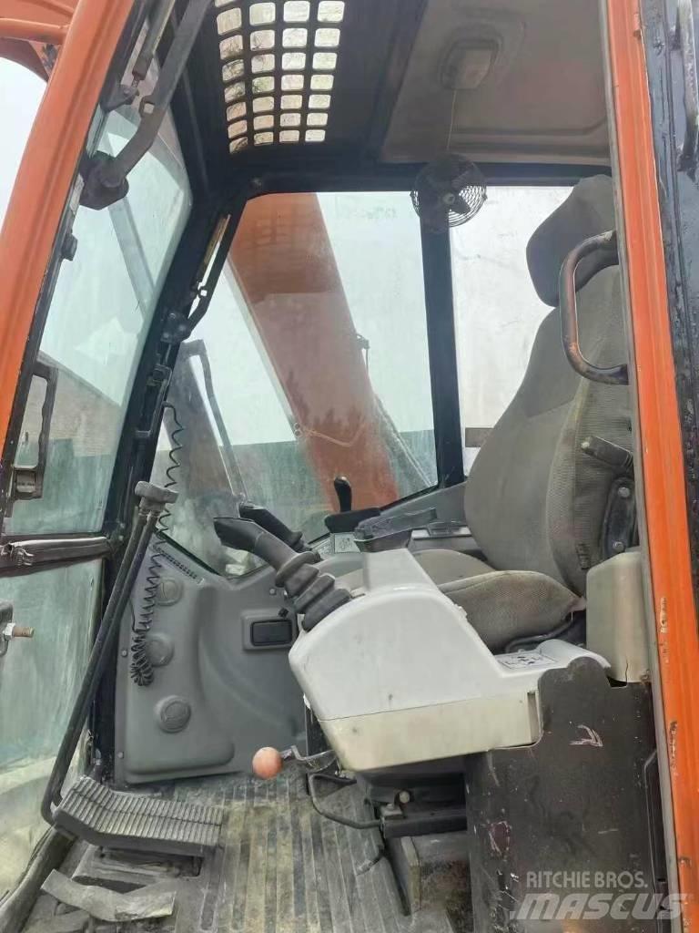 Doosan DX 80 Малые экскаваторы 7т-12т