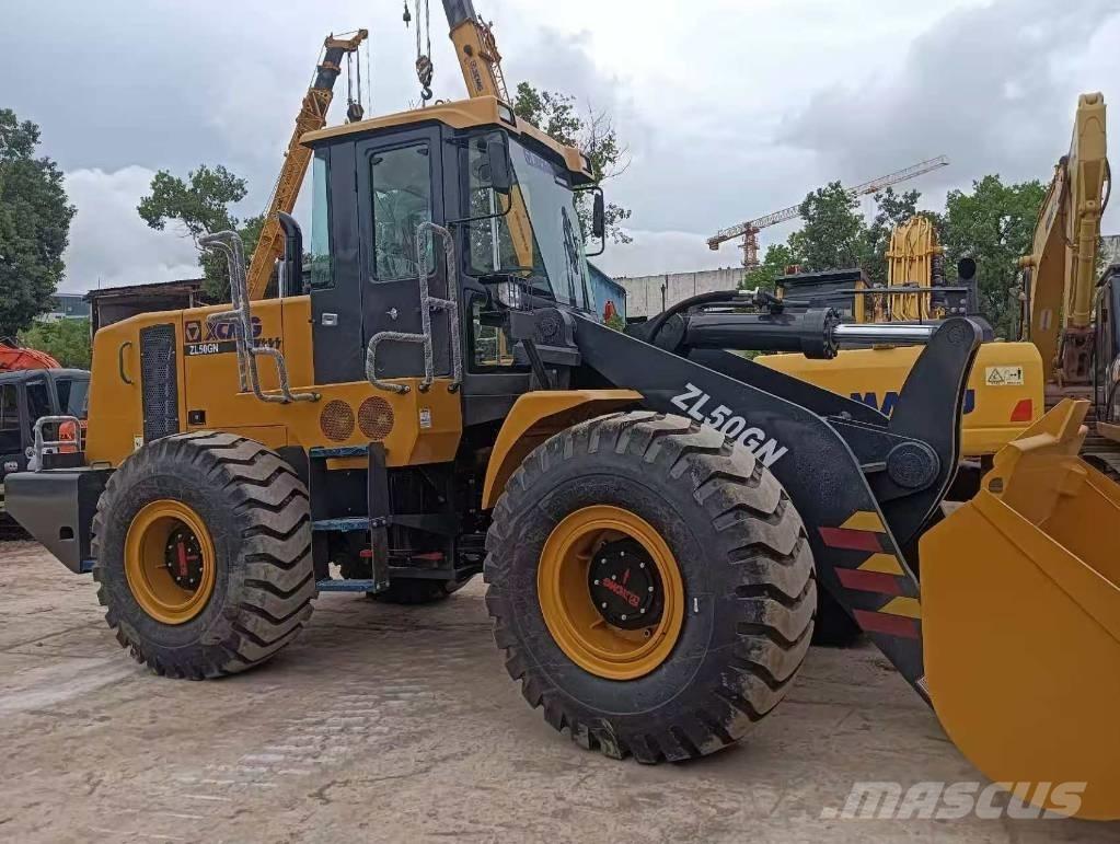 XCMG ZL 50 GN Фронтальные погрузчики