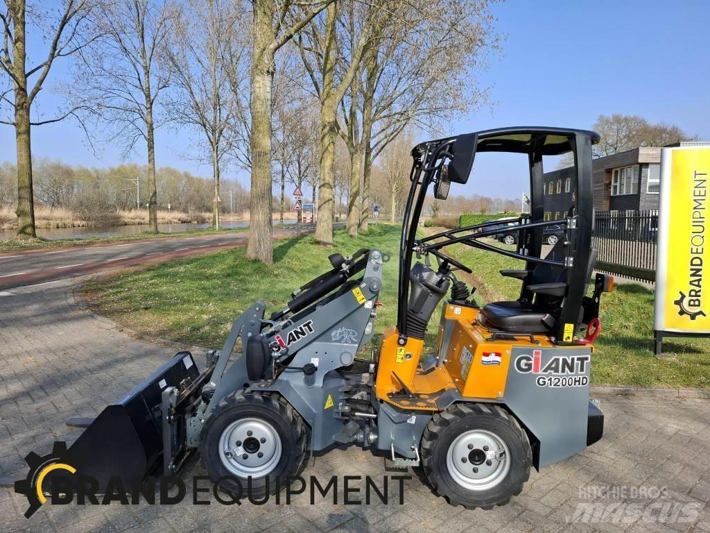 GiANT G1200HD Фронтальные погрузчики