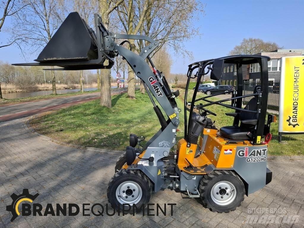 GiANT G1200HD Фронтальные погрузчики